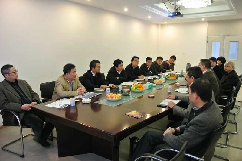 中核集团邱总、中核院罗院长莅临云克公司.JPG